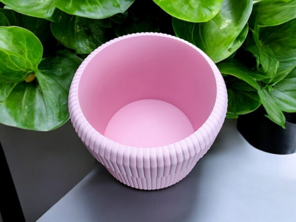 6885758003_kashpo-ribbed-.jpg Кашпо Ribbed — ніжність і стиль у кожній лінії дизайнерський акцент у кімнаті Декоративне кашпо
