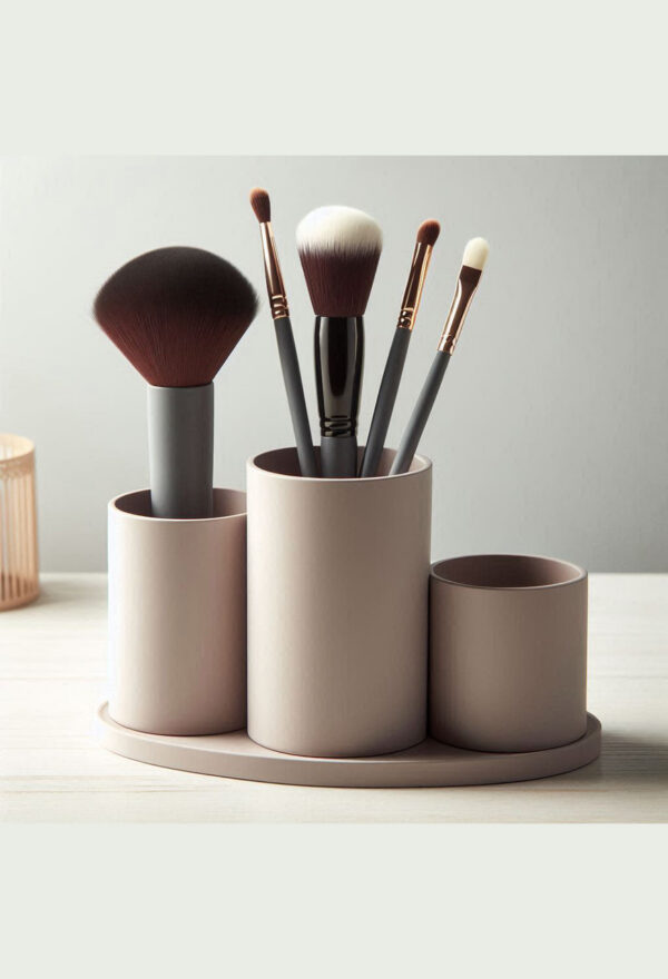 Органайзер для косметики, пензликів і канцелярії ThreeLevel Organizer MU001 — настільна підставка з трьома секціями для дому, офісу, салону та кав’ярні