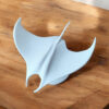Декоративна статуетка ската Manta Ray — морська арт-фігура для дому, офісу, кав’ярні, фотозони та подарунка