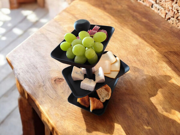 Етажерка Snack Layer Stand — трирівнева сервірувальна підставка для закусок, фруктів, сирів, випічки та солодощів