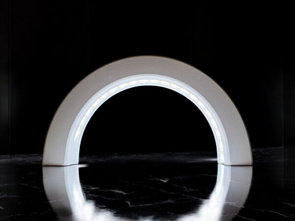 Декоративна арка Nordic Glow Arch з екологічного пластику — мінімалістичний новорічний декор для фотозони, полиці, вітрини та святкового інтер’єру