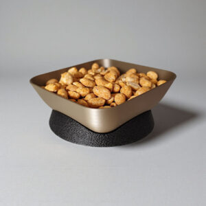 7382544697_dizajnerskaya-chasha-dlya.jpg Square Stand Bowl — декоративна чаша на підставці для снеків, горіхів та сервірування