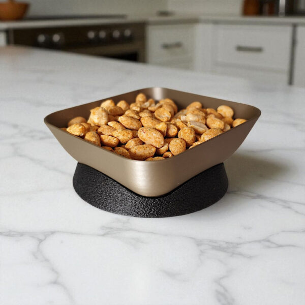 7382544698_dizajnerskaya-chasha-dlya.jpg Square Stand Bowl — декоративна чаша на підставці для снеків, горіхів та сервірування