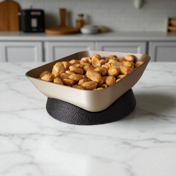 7382544703_dizajnerskaya-chasha-dlya.jpg Square Stand Bowl — декоративна чаша на підставці для снеків, горіхів та сервірування